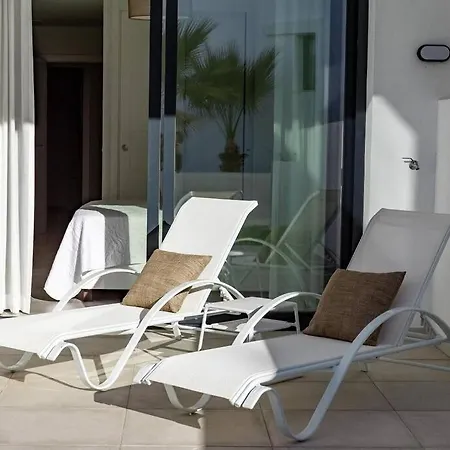 Modern Cozy Two Bedroom Apartment Estepona