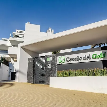 Modern Cozy Two Bedroom Apartment Estepona